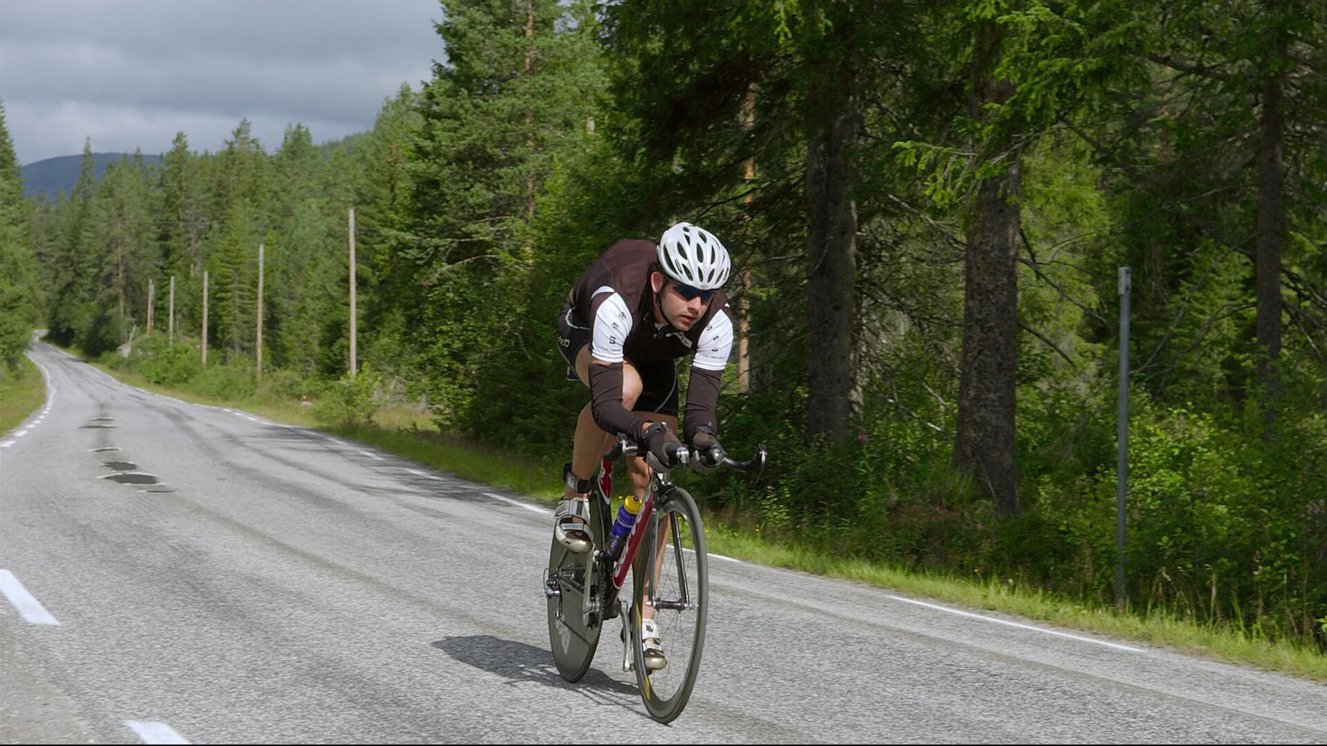 全国青少年田径跳远项目冠军打破十年纪录，全国田径冠军赛2021跳远
